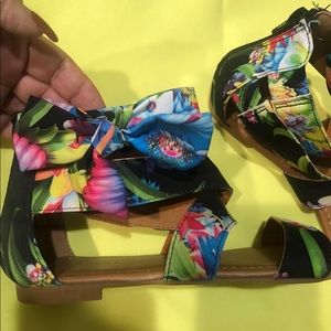 Tropical print sandals